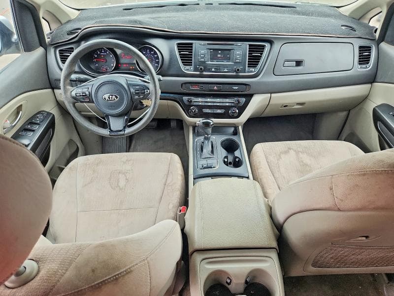 2017 KIA SEDONA LX 8