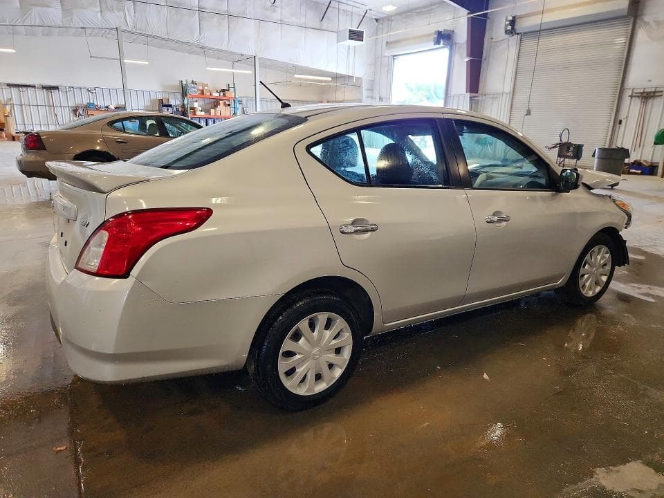 2017 NISSAN VERSA 1.6 SV 3