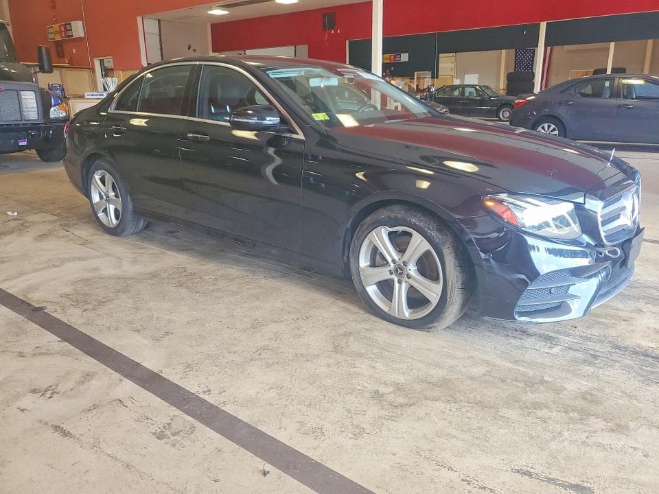 2018 MERCEDES-BENZ E 300 4MATIC 4