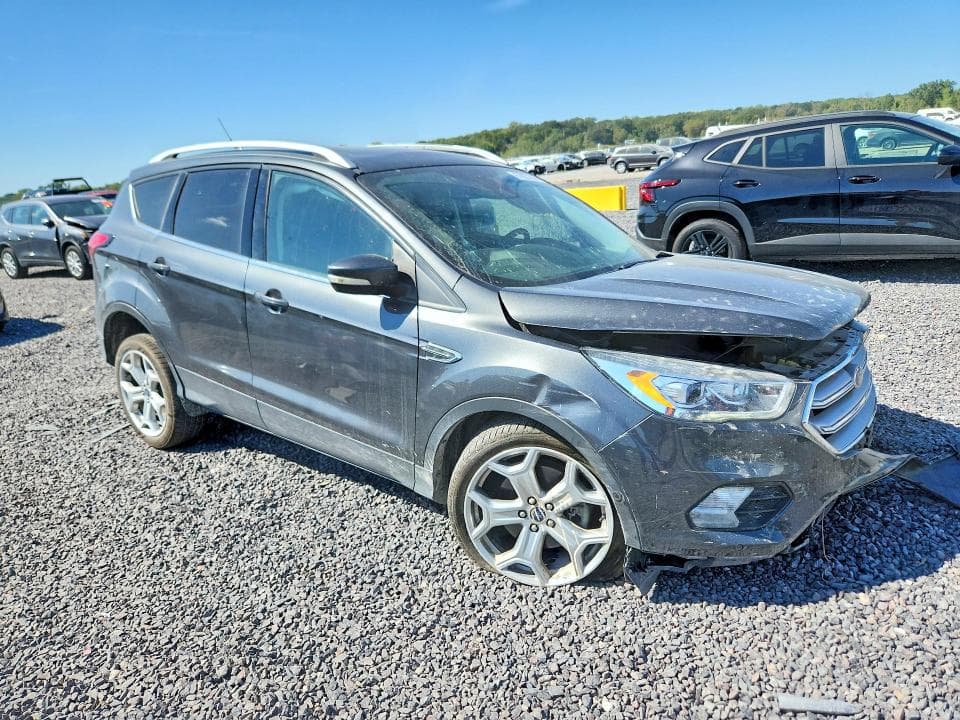 2019 FORD ESCAPE TITANIUM 4