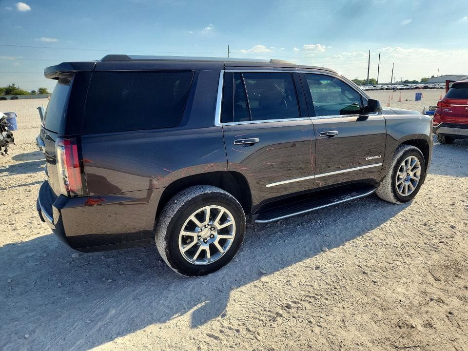 2017 GMC YUKON DENALI 3