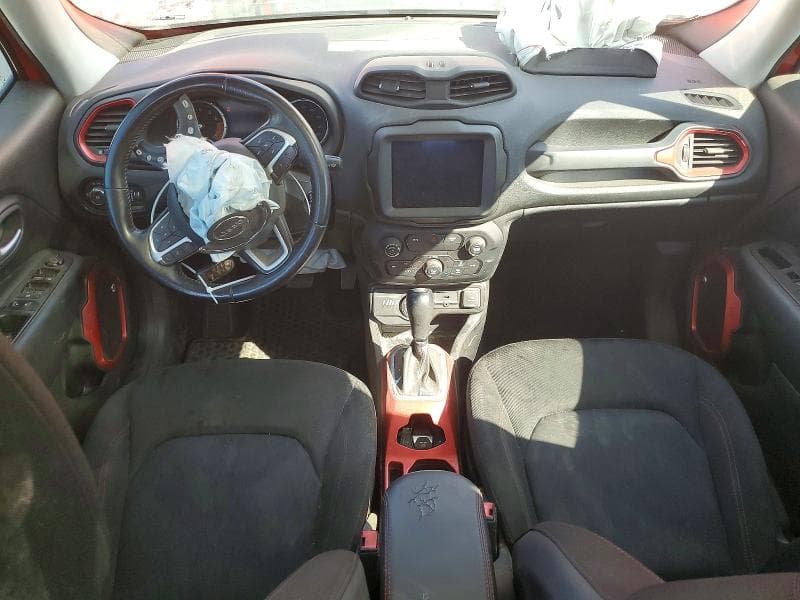 2019 JEEP RENEGADE TRAILHAWK 8