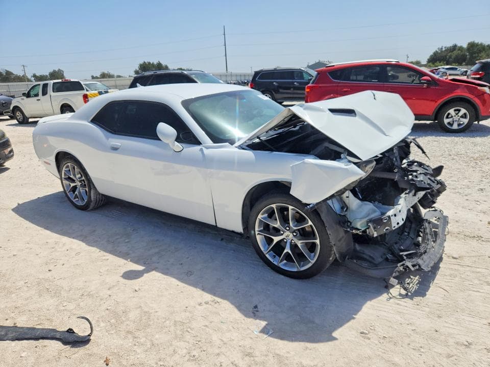 2020 DODGE CHALLENGER SXT 4