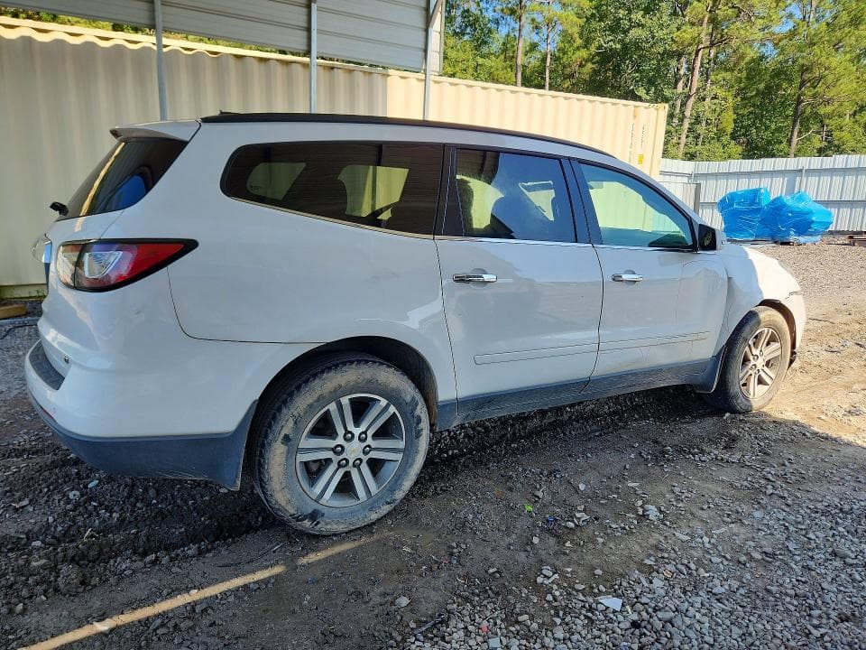 2017 CHEVROLET TRAVERSE LT 3