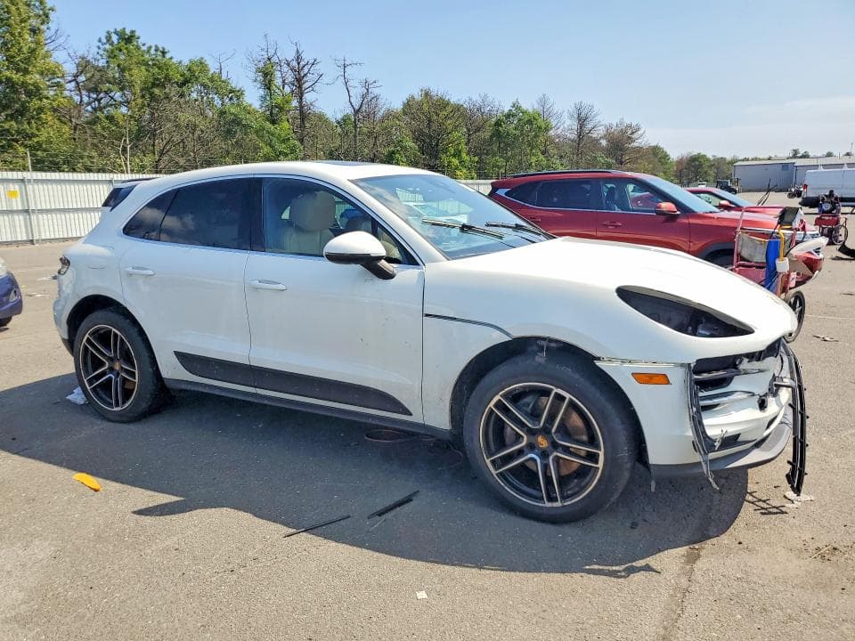 2019 PORSCHE MACAN S 4