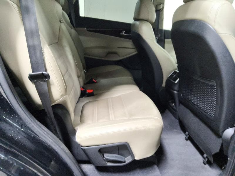2017 KIA SORENTO EX 11