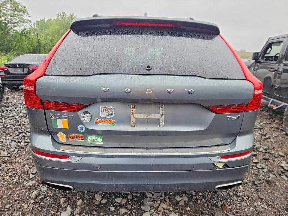 2021 VOLVO XC60 T5 INSCRIPTION 6