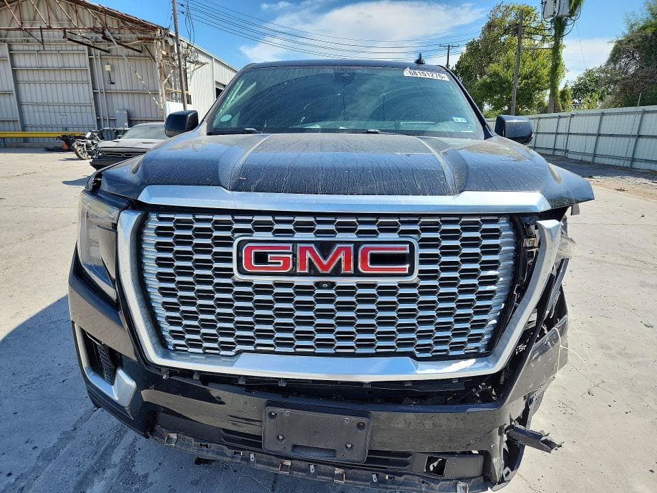 2021 GMC YUKON DENALI 5