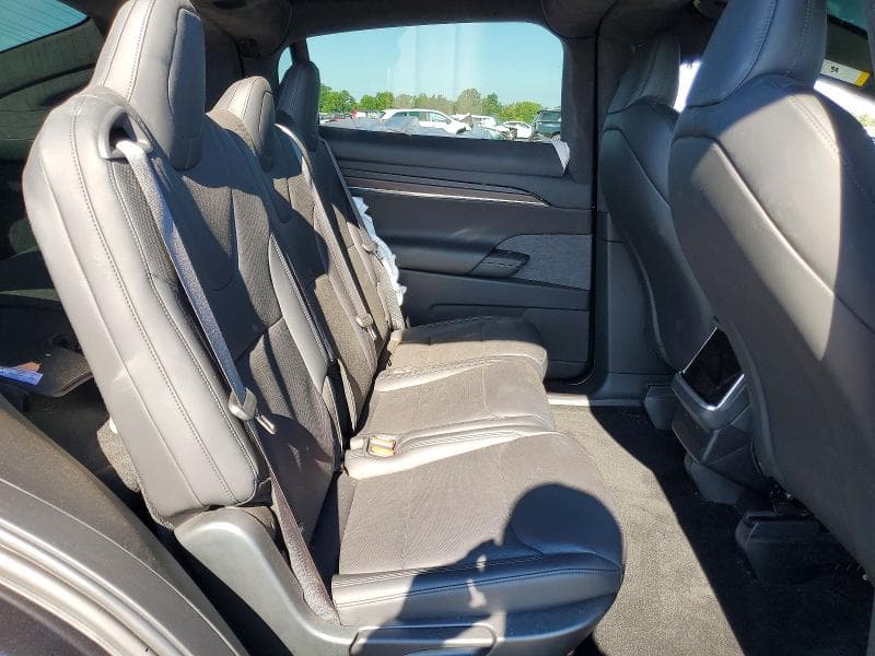 2024 TESLA MODEL X 10