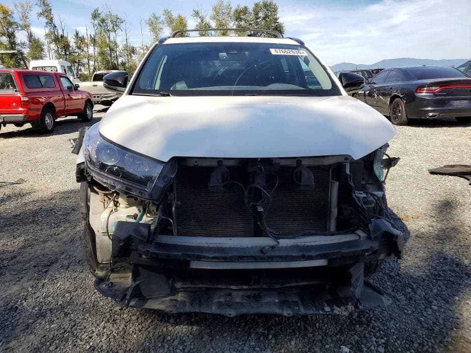 2019 TOYOTA HIGHLANDER SE 5