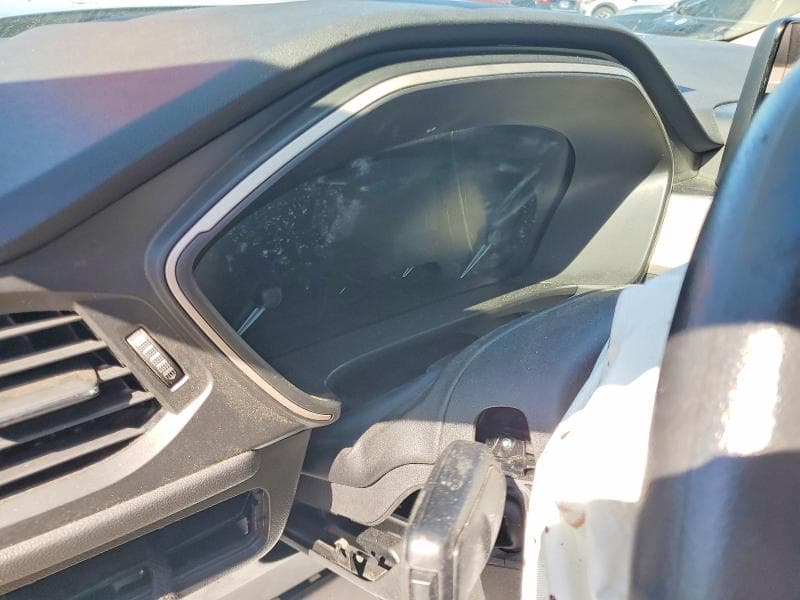 2020 FORD ESCAPE SE 9
