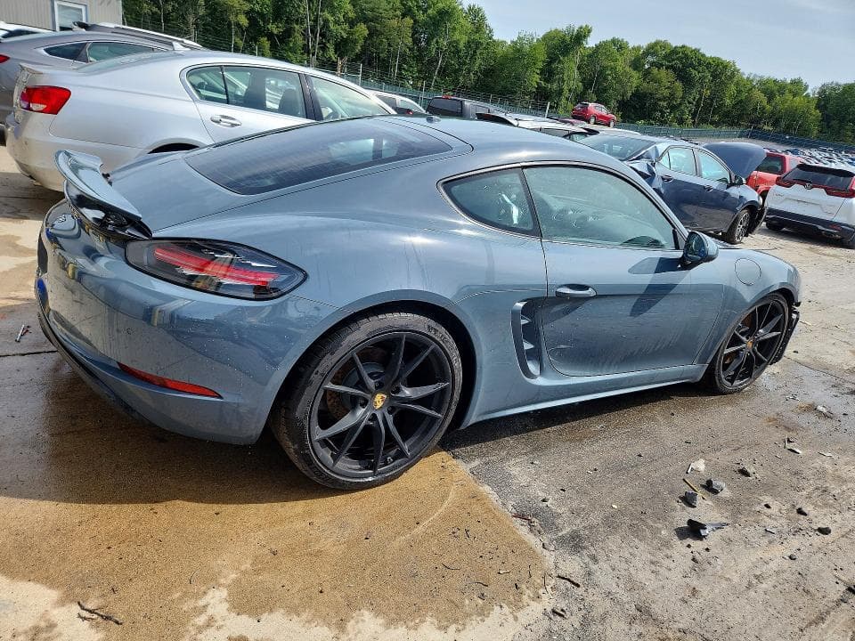 2017 PORSCHE CAYMAN 3