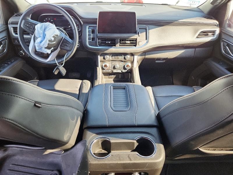 2024 GMC YUKON SLT 8