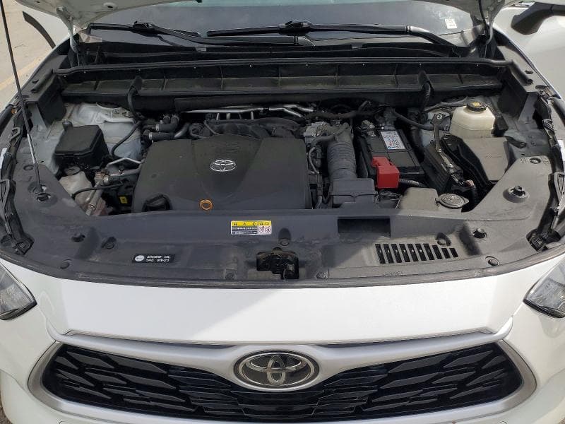 2020 TOYOTA HIGHLANDER XLE 12