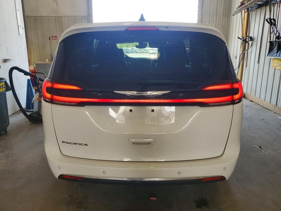 2024 CHRYSLER PACIFICA TOURING L 6