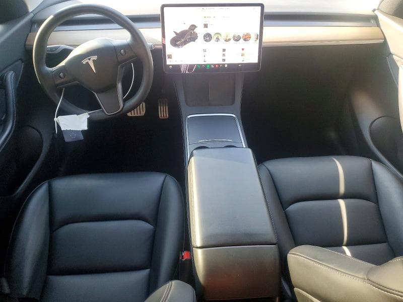 2021 TESLA MODEL Y 8