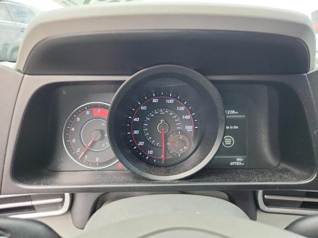 2022 HYUNDAI ELANTRA SEL 9