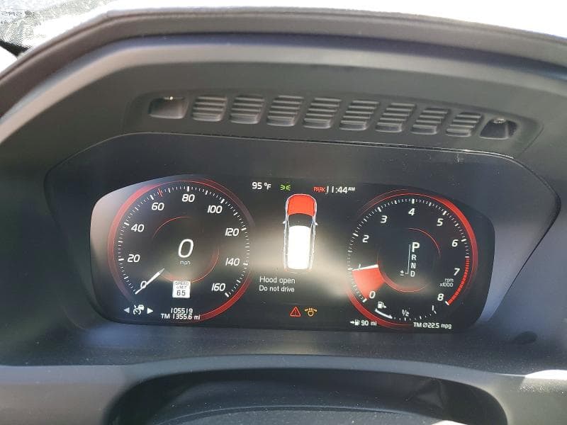 2019 VOLVO XC90 T6 R-DESIGN 9