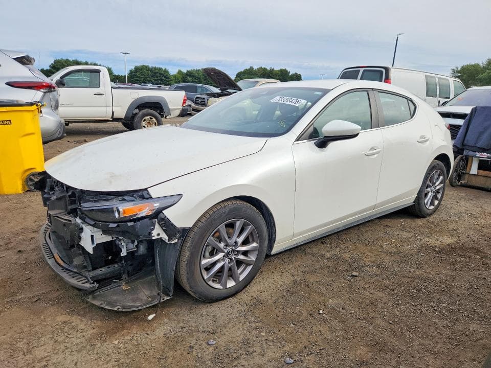 2022 MAZDA 3 - 1