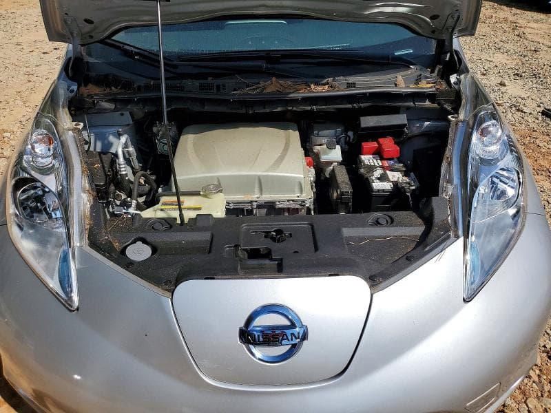 2017 NISSAN LEAF S 11