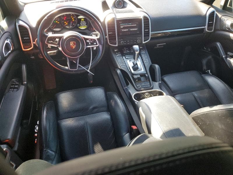 2017 PORSCHE CAYENNE 8