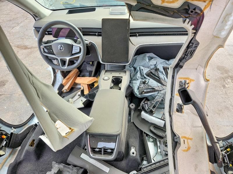2025 VOLVO EX90 ULTRA 8