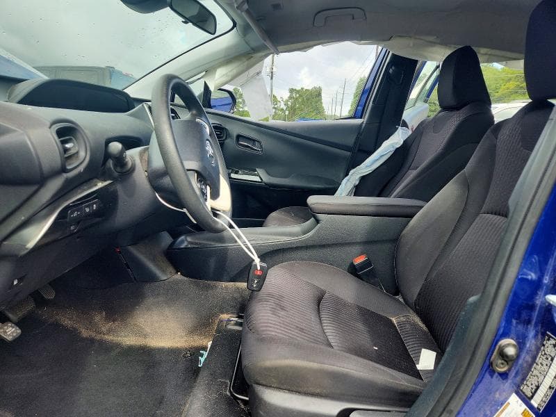 2017 TOYOTA PRIUS TWO 7