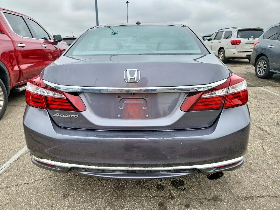 2017 HONDA ACCORD EX 6