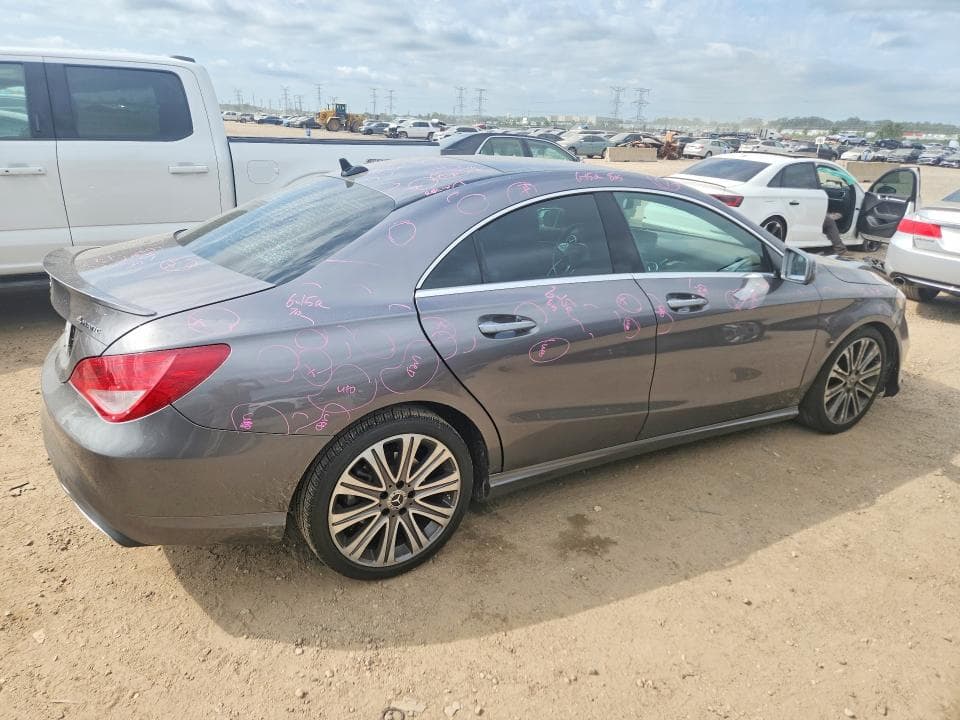 2018 MERCEDES-BENZ CLA 250 4MATIC 3