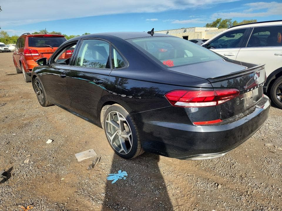 2020 VOLKSWAGEN PASSAT R-LINE 2