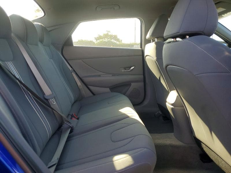 2023 HYUNDAI ELANTRA SEL 10