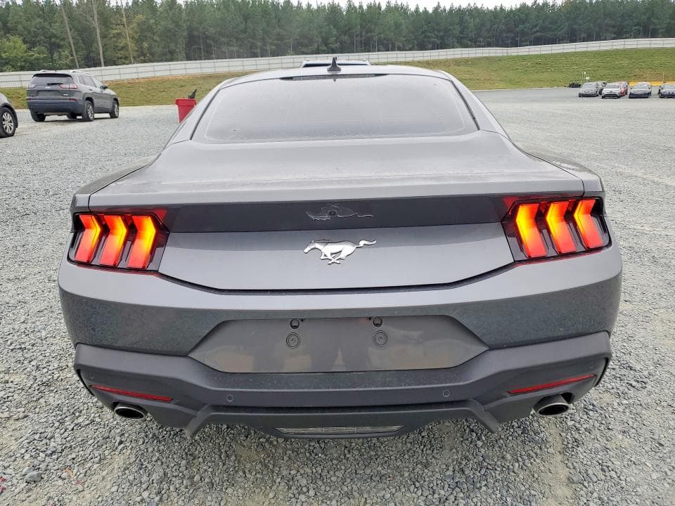 2026 FORD MUSTANG 6