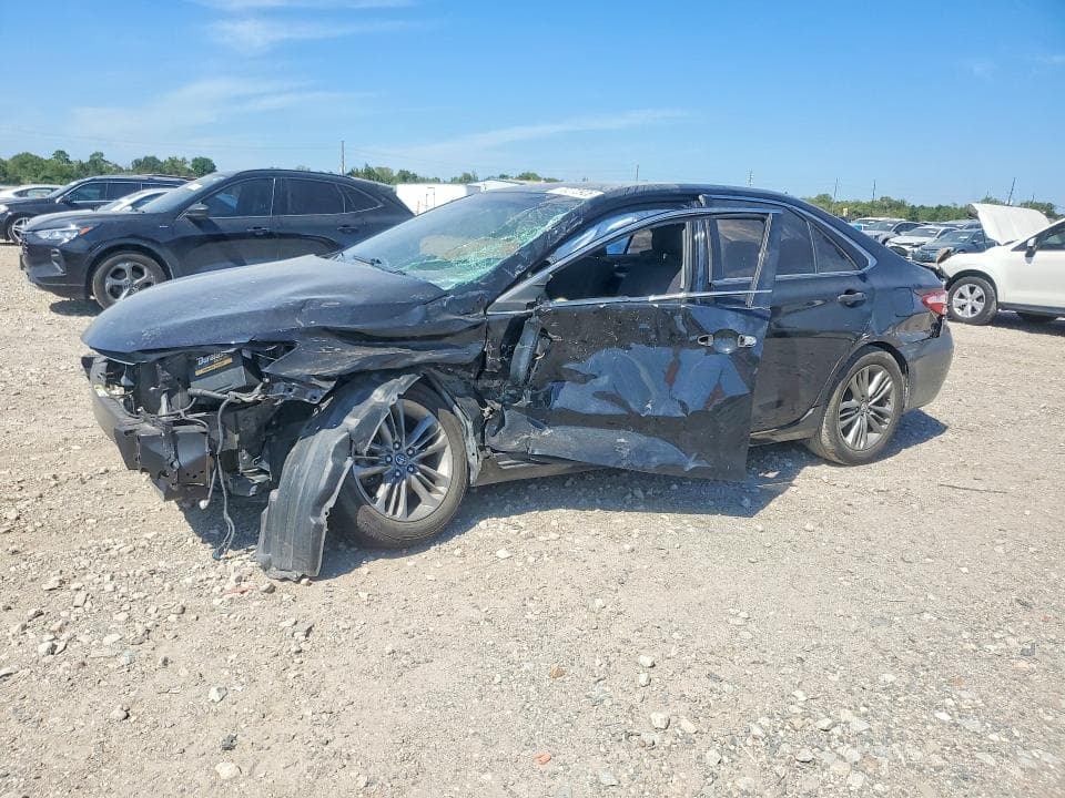 2017 TOYOTA CAMRY SE - 1