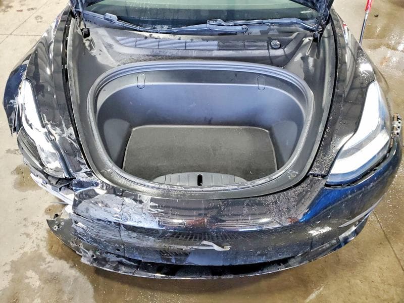 2018 TESLA MODEL 3 12