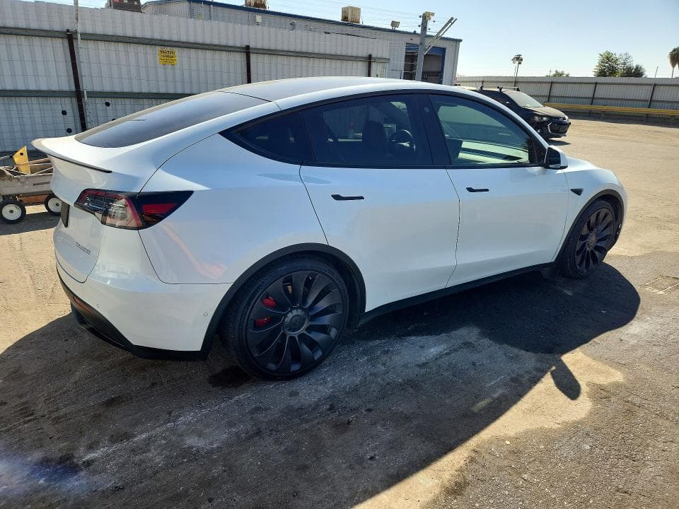 2022 TESLA MODEL Y 3