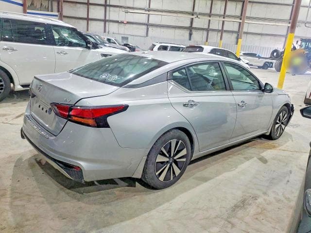 2022 NISSAN ALTIMA SV 3