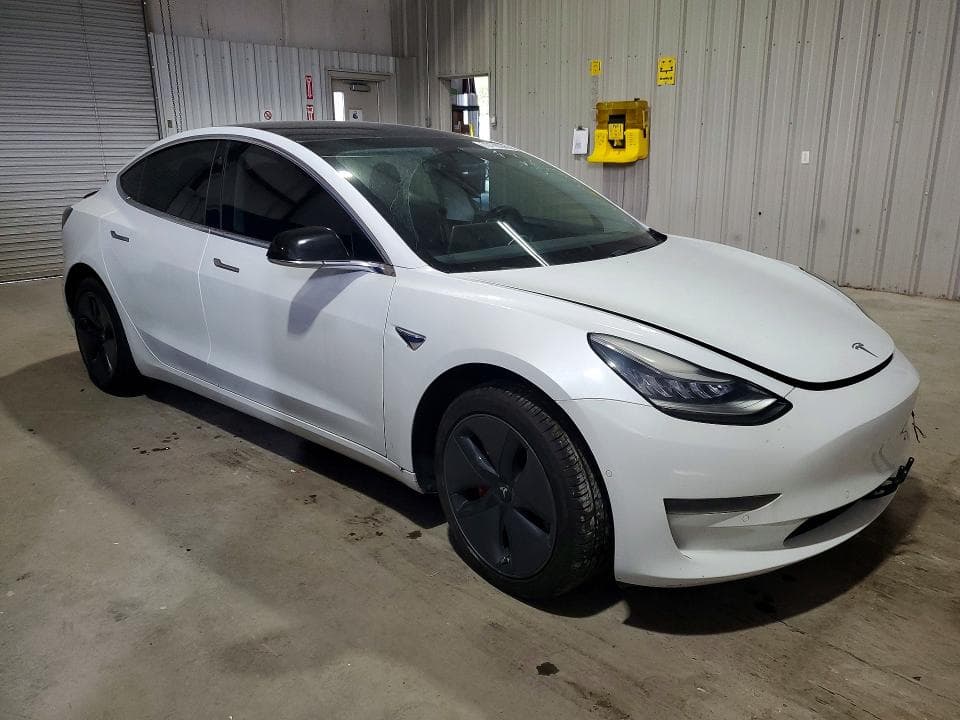 2020 TESLA MODEL 3 4