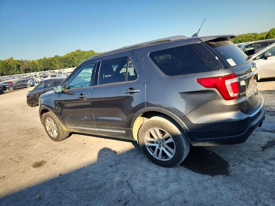 2018 FORD EXPLORER XLT 2