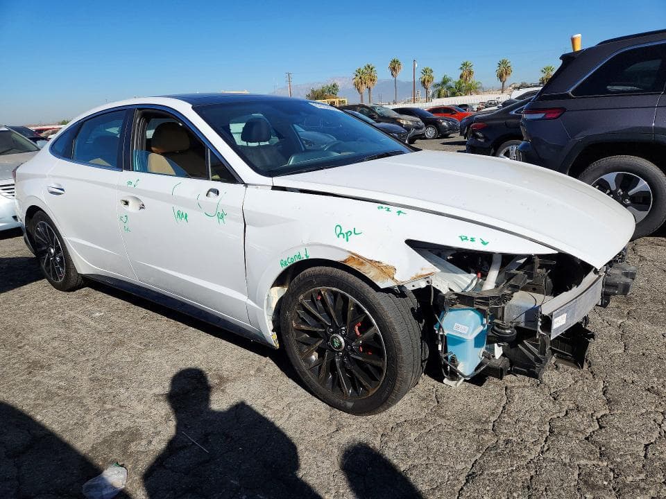 2021 HYUNDAI SONATA LIMITED 4
