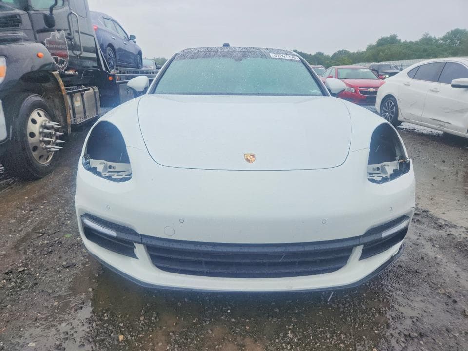 2018 PORSCHE PANAMERA 4 5