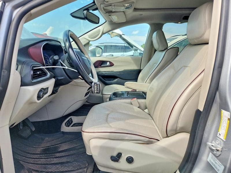 2017 CHRYSLER PACIFICA LIMITED 7