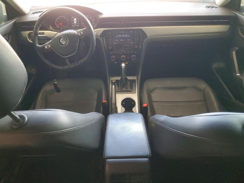 2020 VOLKSWAGEN PASSAT SE 8
