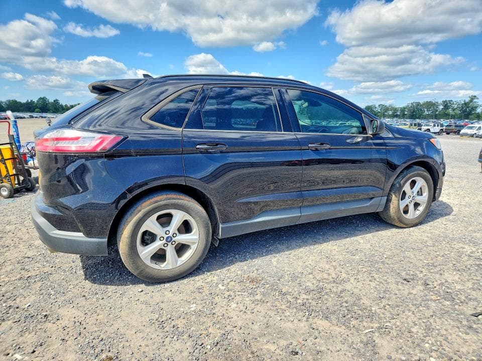2020 FORD EDGE SE 3