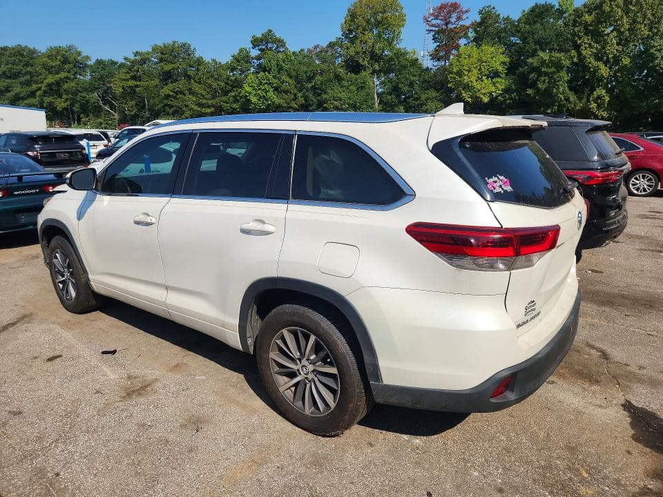 2018 TOYOTA HIGHLANDER XLE 2