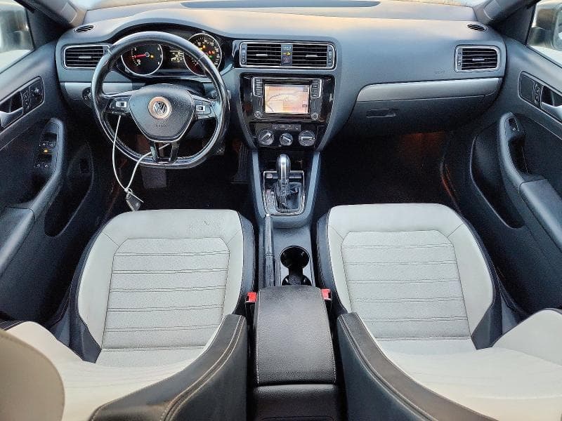 2017 VOLKSWAGEN JETTA SPORT 8