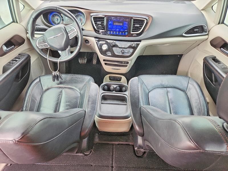 2017 CHRYSLER PACIFICA TOURING L 8