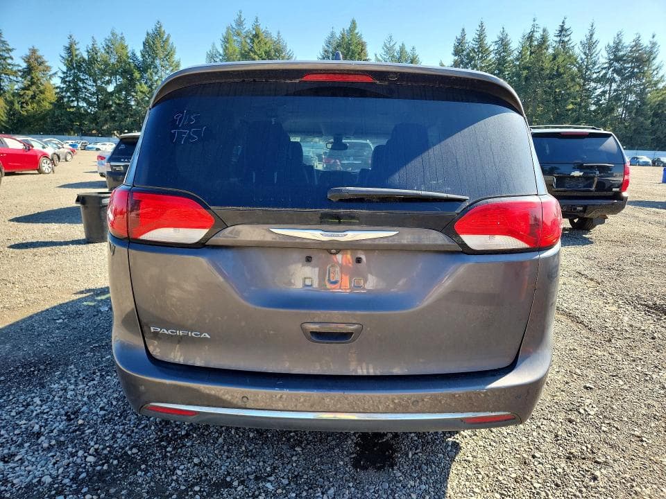 2017 CHRYSLER PACIFICA TOURING L 6