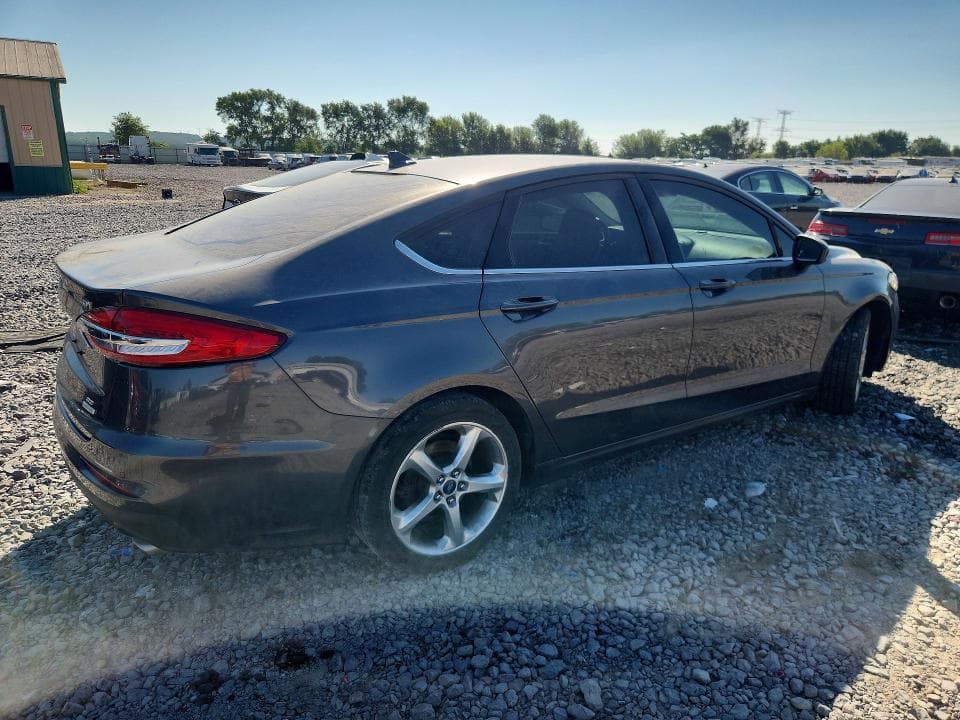 2020 FORD FUSION SE 3
