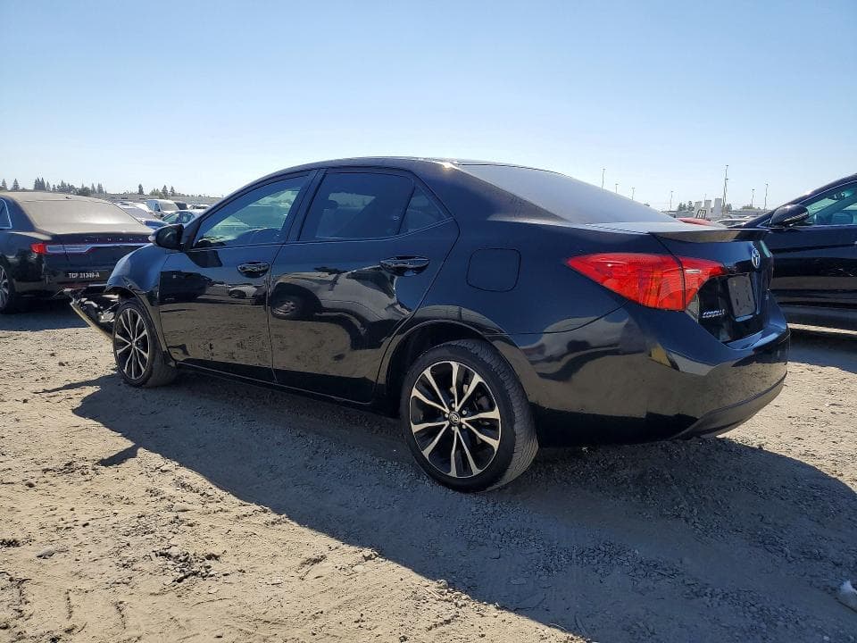 2018 TOYOTA COROLLA SE 2