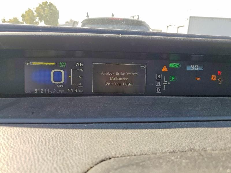 2018 TOYOTA PRIUS ONE 9